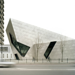 Metropolitan University, London, Hans Kohler AG , Studio Daniel Libeskind , by mtextur